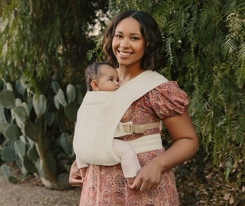 ergobaby cloth carrier Ergobaby Embrace Buckle Carrier